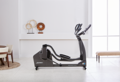 Life Fitness E1 Cross- Trainer (Eliptik Bisiklet)